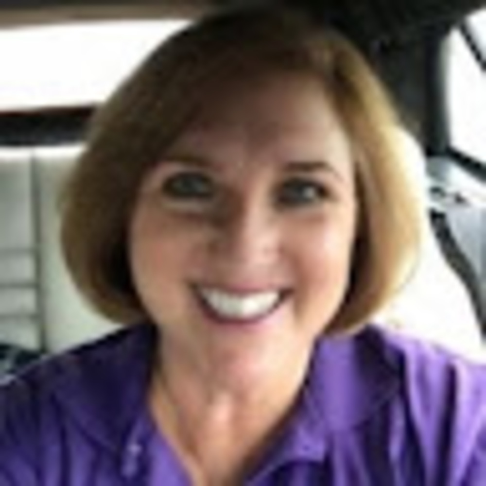 Meet your Posher, Lori Lynn